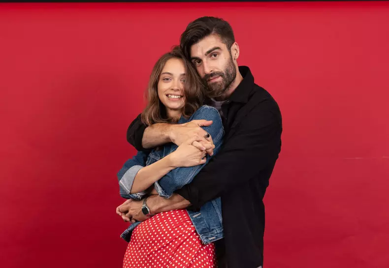„Groapa” iese din grila Pro TV. Cum poate fi urmărit serialul cu Daniel Nuță și Teona Stavarachi