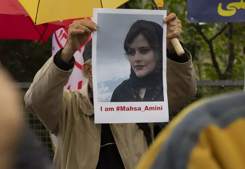 Protest in front of Iranian Embassy in Berlin