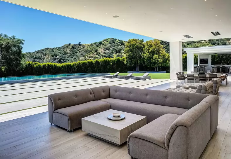 La nouvelle maison de Ben Affleck et Jennifer Affleck (Lopez) compte 12 chambres et 24 salles de bains à Beverly Hills