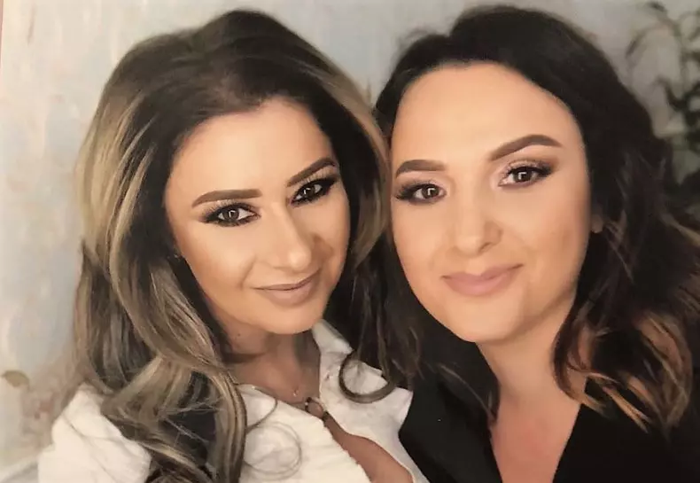 cine-este-anca-savelio-sora-anamariei-prodan-6