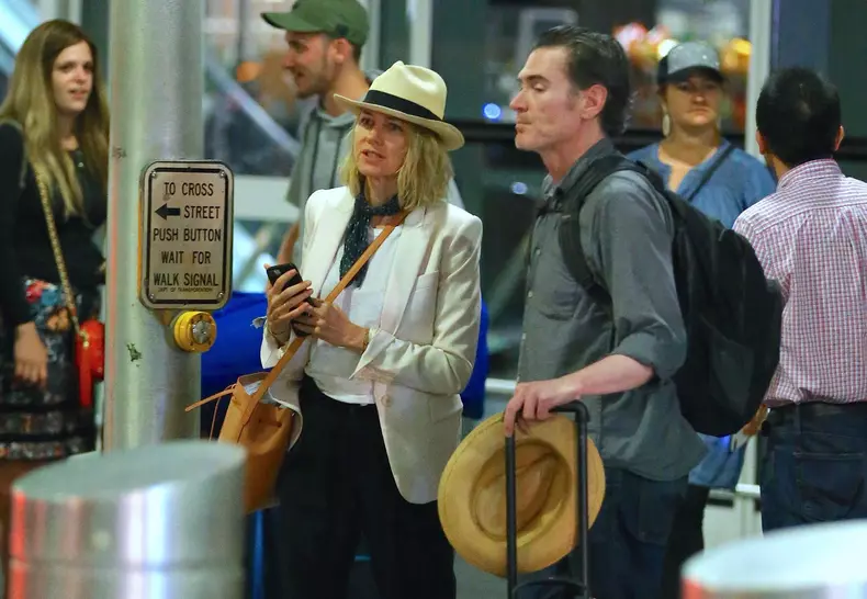 Naomi Watts a confirmat că s-a măritat. Cine este alesul inimii sale și ce rochie a purtat mireasa