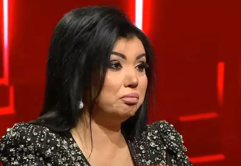 adriana-bahmuteanu-operatii-estetice-2