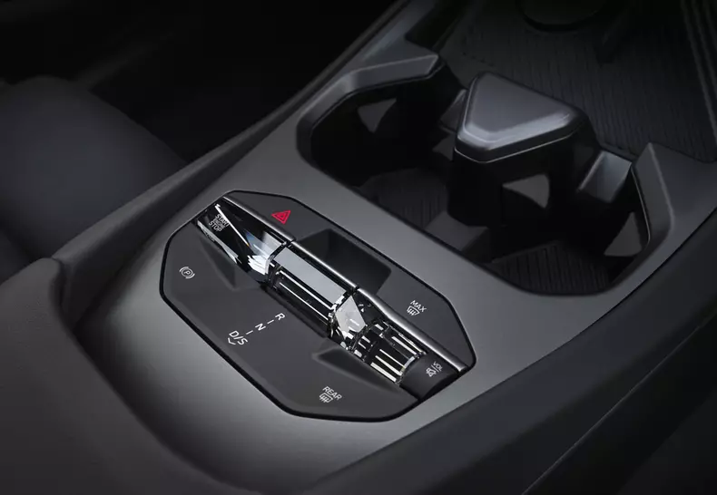 P90657771_highRes_the-new-bmw-m350-xdr
