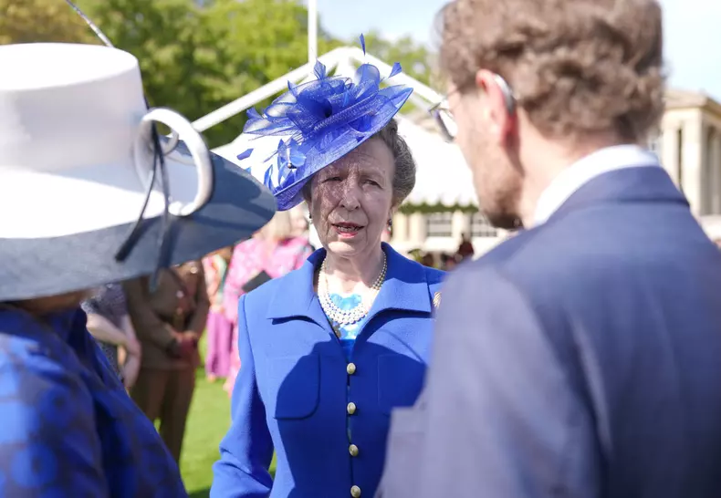 Prințesa Anne, internată cu răni minore  