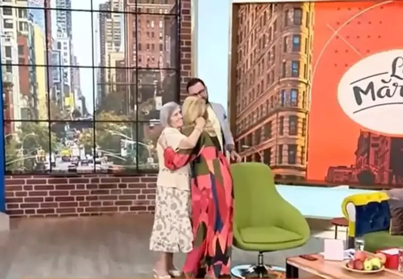 Andreea Esca, în lacrimi la TV. Ce surpriză i s-a făcut chiar de ziua ei. „Îi datorez foarte multe lucruri”