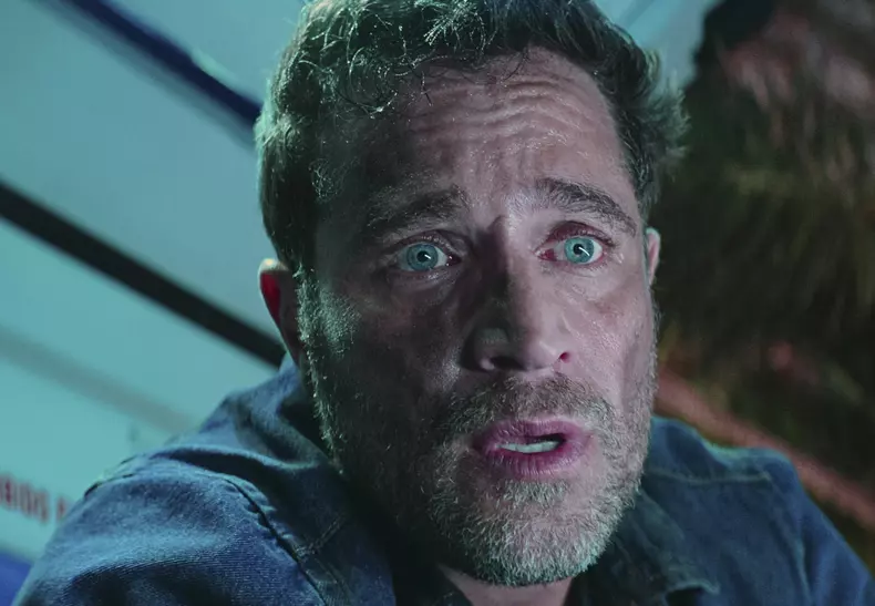 banuiala-inimii-palpito_s2_e2_00_27_31_08_r