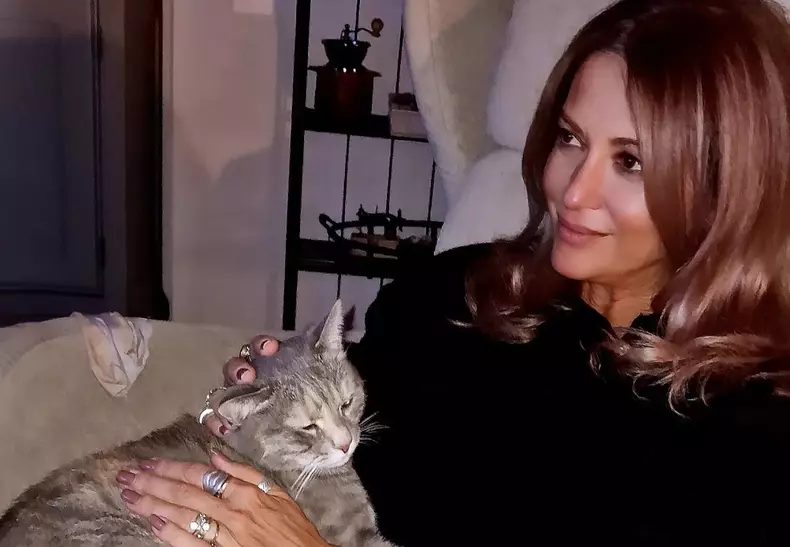 anca turcasiu 44