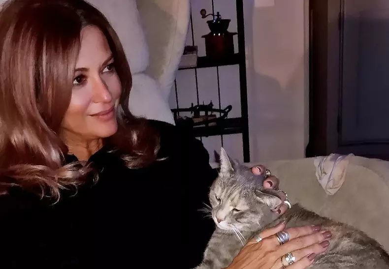 anca turcasiu 44