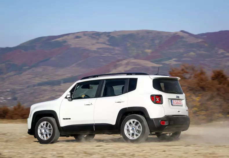 Jeep Renegade 018