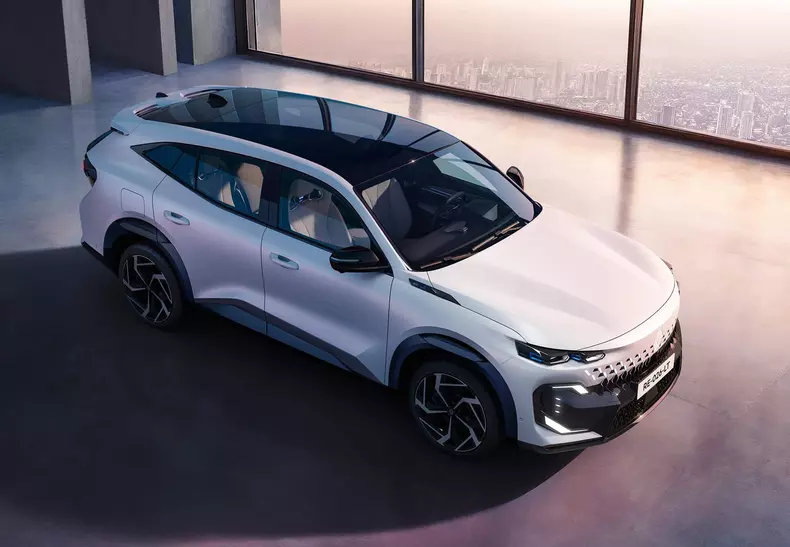 Renault-Filante-2027-Front_Three-Quarter.e8206a4a