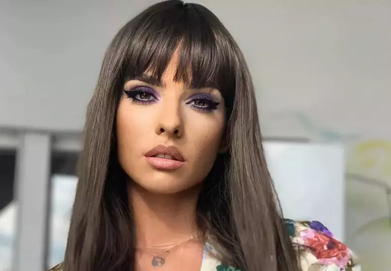 Mellina a participat la Survivor