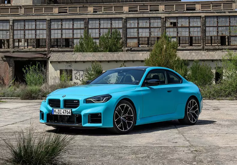 BMW-M2_with_M_xDrive-2027-1280-67de624b82dfbec207cb6398e0006ac59d