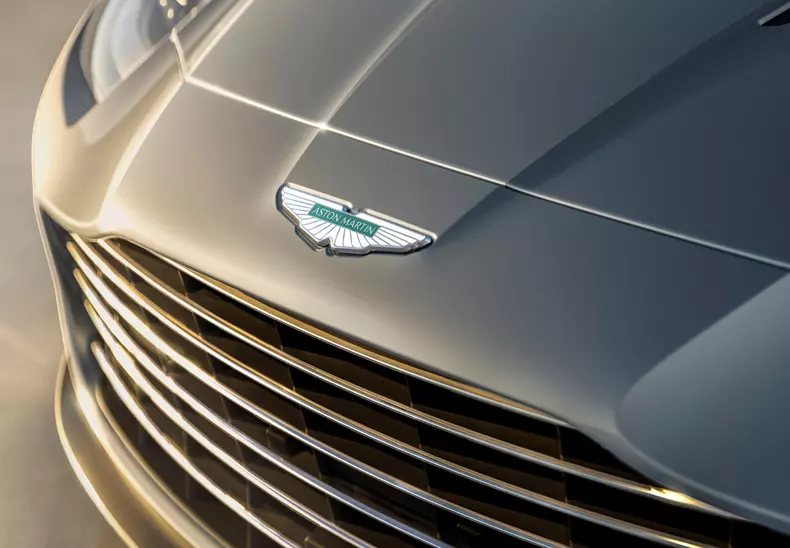 Aston-Martin-Vanquish-25_07