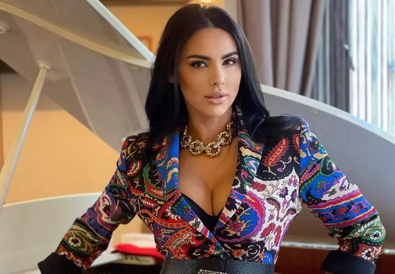 lavinia pirva