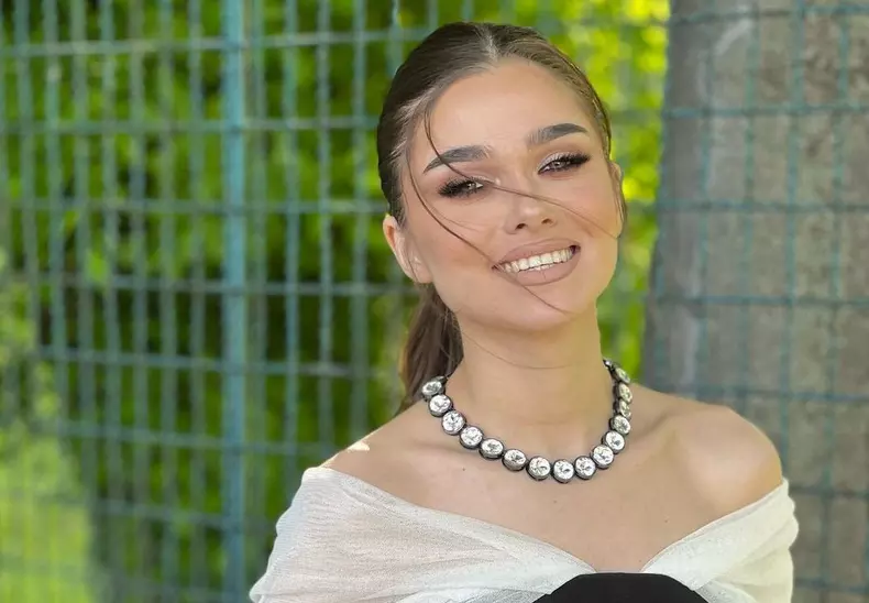 Theo Rose, în cărți să prezinte o nouă emisiune de divertisment la Pro TV