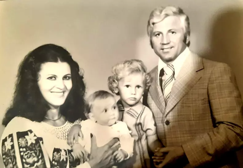 cine-este-Ion-Cernea-sotul-Irinei-Loghin-2