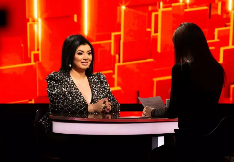 Adriana Bahmuteanu la 40 de intrebari cu Denise Rifai (2)