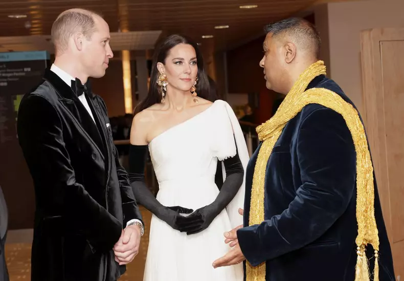 Kate Middleton, ravisantă la Premiile BAFTA 2023. Prințesa de Wales a „reciclat” ținuta pe care a purtat-o în 2019