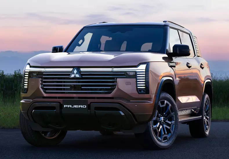 Mitsubishi-Pajero-2027-wallpaper