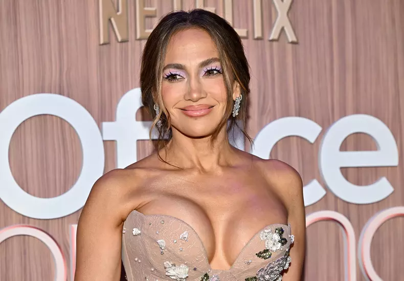NY Premiere of "Office Romance"