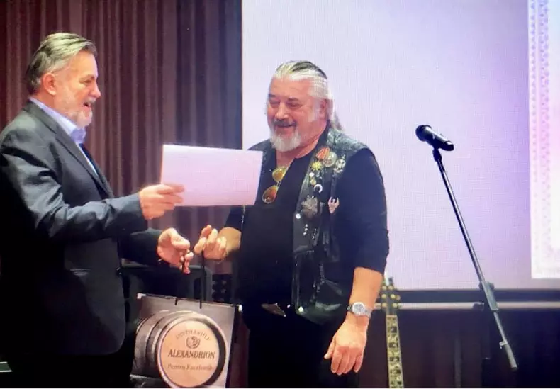 29177085_1352210254880789_8928582000101556224_n