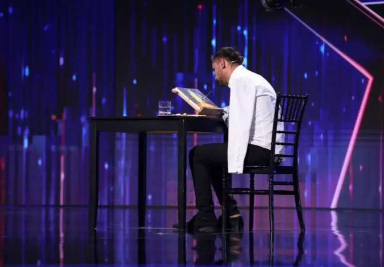 2022-07-13-17_10_12-Romanii-au-talent-2021_-Cornel-Marin-i-a-impresionat-pe-juratii-cu-talentul-desc