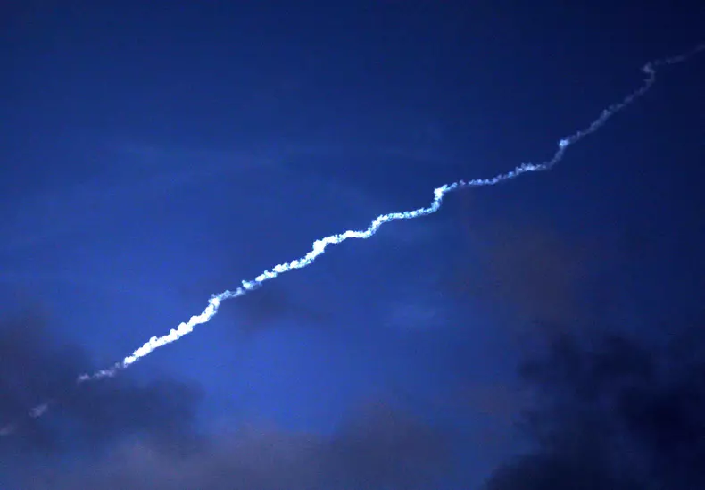 Iran launches retaliatory missile strikes against Israel