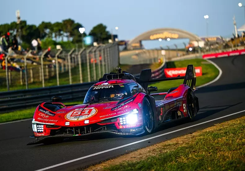web_Ferrari_51_01