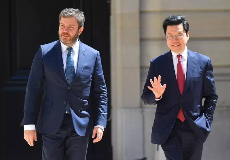 CEOs Arriving At Tech For Good Meetup - Paris