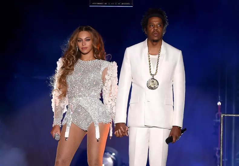 Jay Z, soțul lui Beyonce, este primul rapper care a devenit milionar