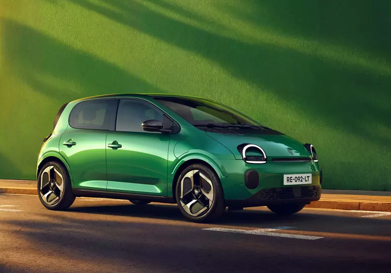 Renault-Twingo_E-Tech_EV-2027-HD-942089321c7e6aecfb610ffdfe0e008bf0523b814