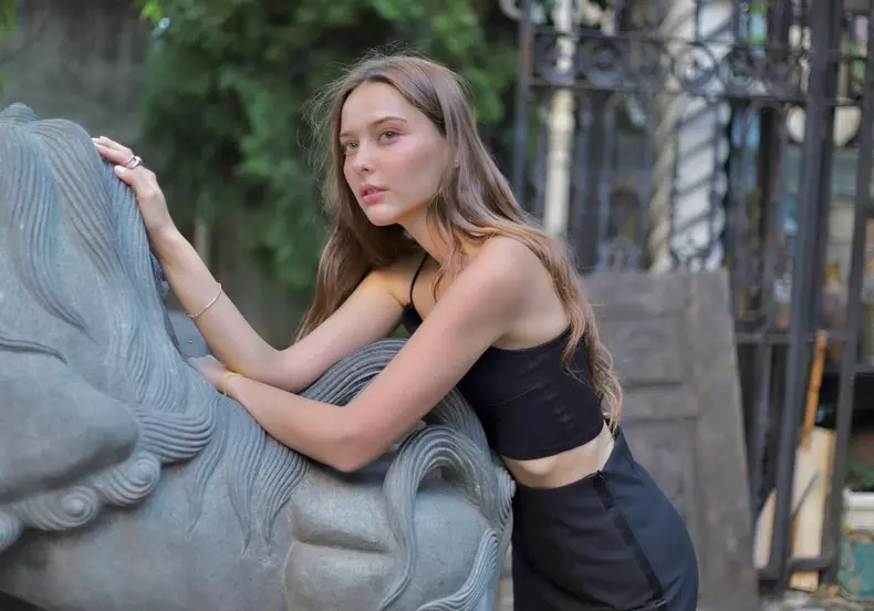 Elçin Zehra İrem, protagonista Instinct de mamă, noul serial de la Kanal D2