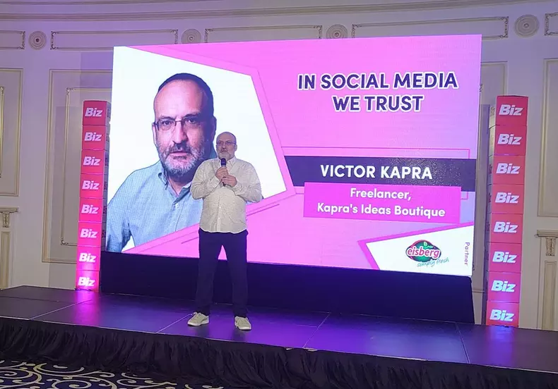 victor-kapra3