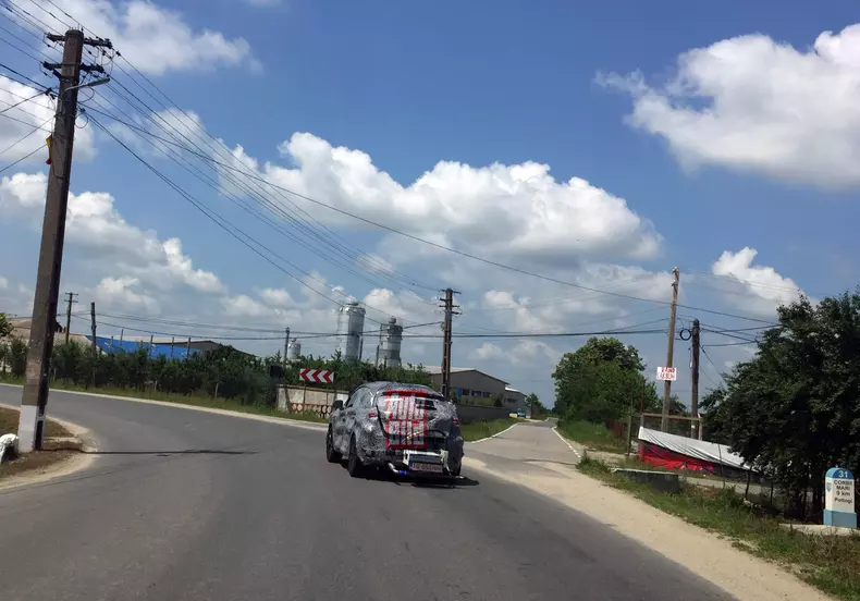 SUV-coupé Dacia Renault Arkana foto EXCLUSIV AUTO BILD ROMANIA 4