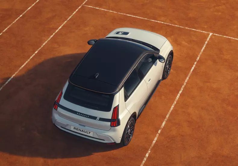 Renault-5-E-Tech-Electric-Roland-Garros-2026-Special-Edition (5)