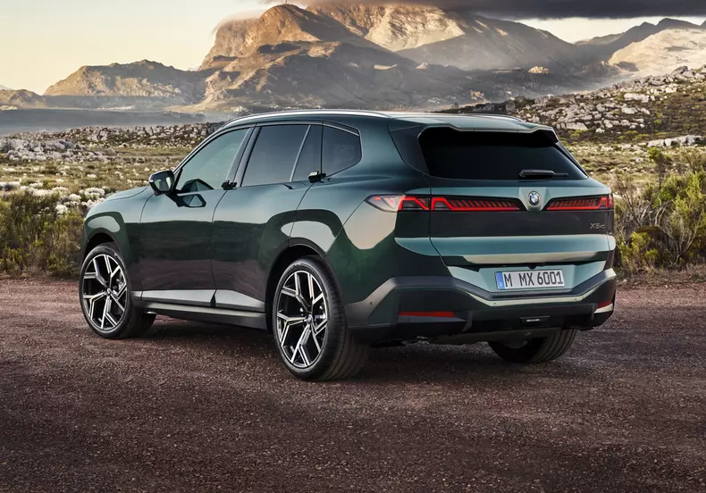 P90646152_highRes_bmw-x5-40-xdrive-06-