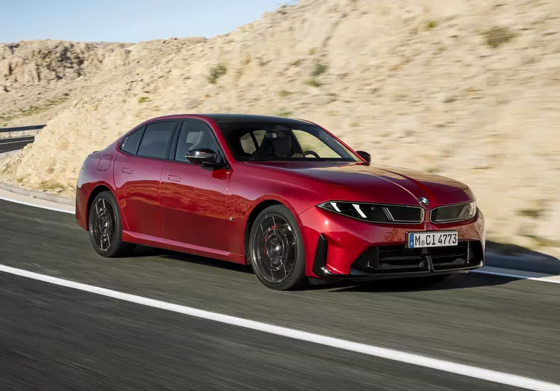 P90657693_highRes_the-new-bmw-m350-xdr