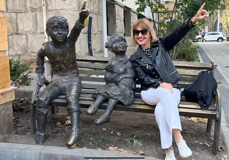 marina almasan 44