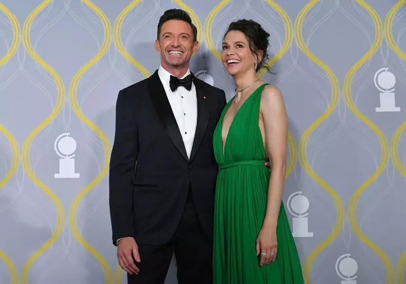 Hugh Jackman and Sutton Foster romance rumors swirl - 10/25/24