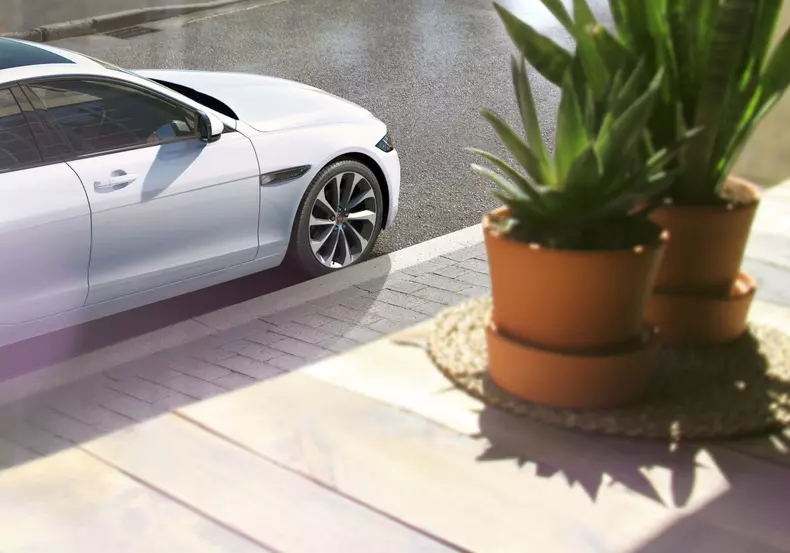 Jaguar XE facelift 026