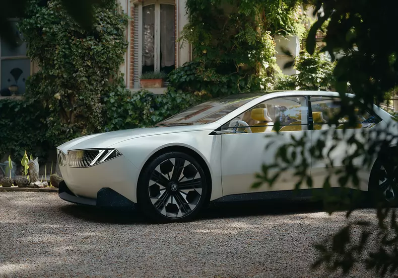 P90519774_highRes_bmw-vision-neue-klas