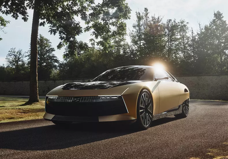 web_Citroen_SM_Trib_03