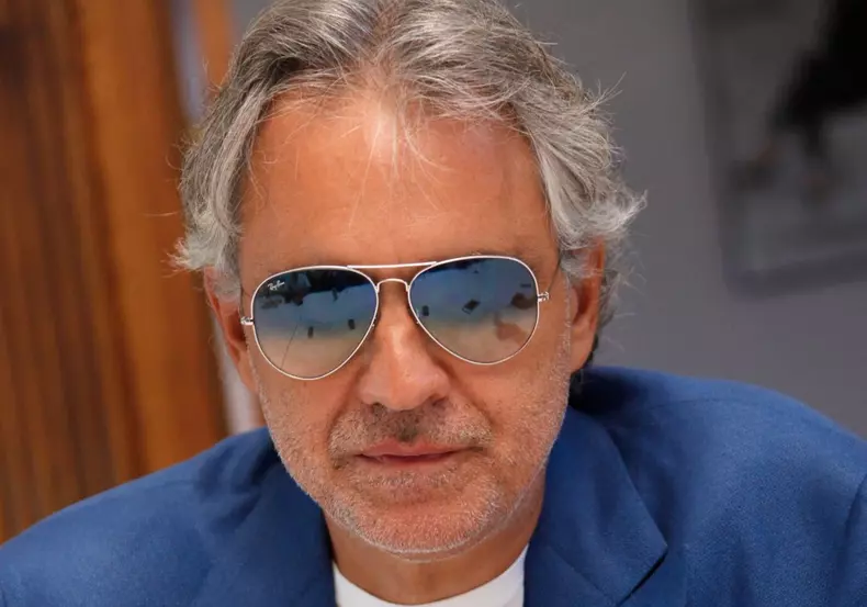 Andrea Bocelli en conférence de presse pour la sortie de son nouvel album "Cinema" à West Hollywood