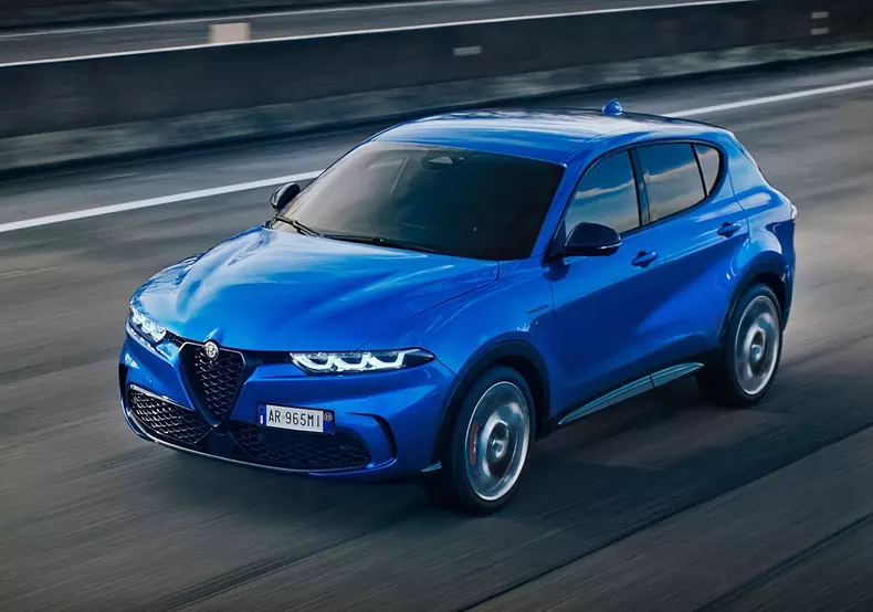 Alfa_Romeo-Tonale-2023-1600-07