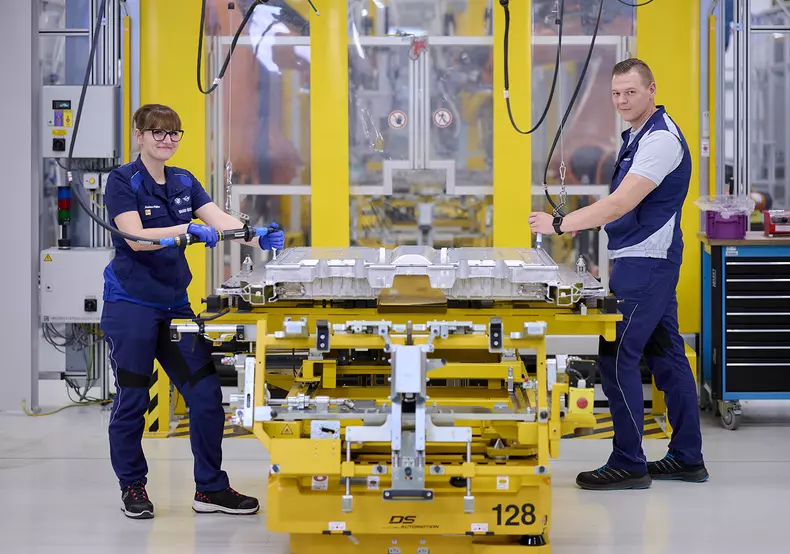 P90559469_highRes_production-of-high-v