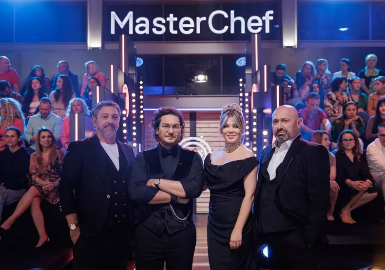 Chef Sorin Bontea, Chef Florin Dumitrescu, Gina Pistol si Chef Catalin Scarlatescu