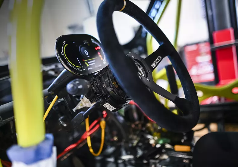 P90455957_highRes_racing-mimi-evo-2022