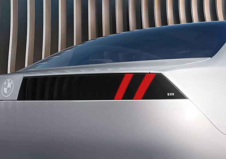 P90490960_highRes_bmw-i-vision-dee-01-