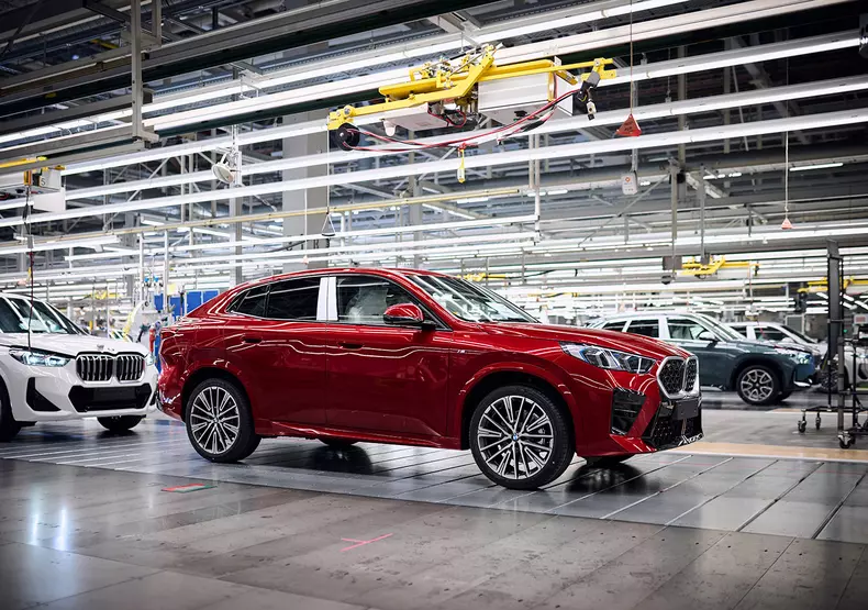 P90530985_highRes_production-of-new-bm