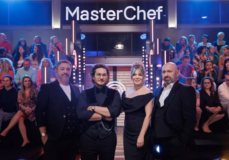Chef Sorin Bontea, Chef Florin Dumitrescu, Gina Pistol si Chef Catalin Scarlatescu
